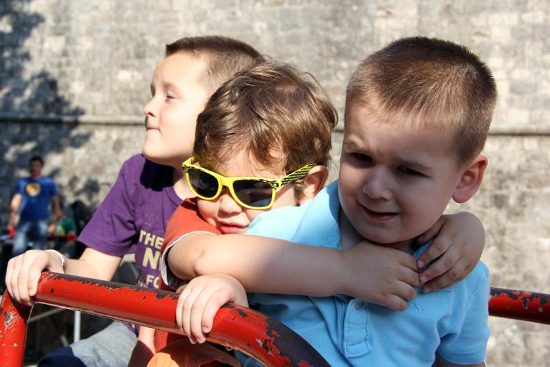 Foto: Vrtuljak zavrtio djecu u Pilama