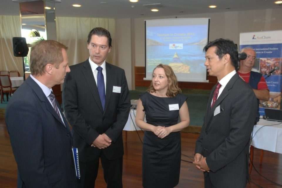 AmCham043