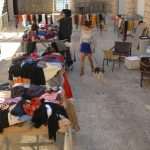 U Lazaretima humanitarna prodaja rabljene robe 3 lazareti aukcija025