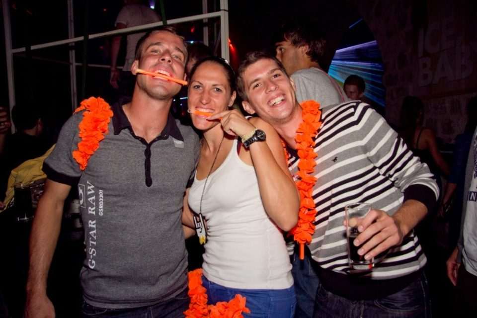 nightlife03