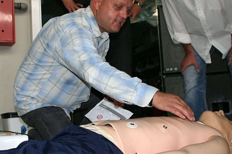 jug defibrilator 01