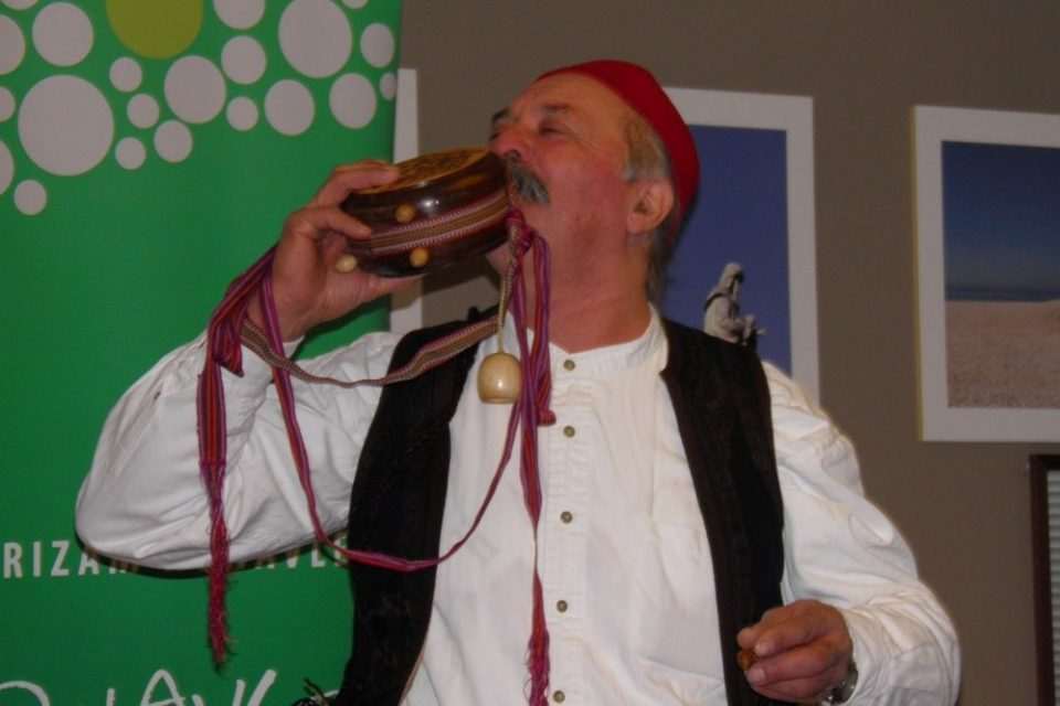 mirisi kesovija 01