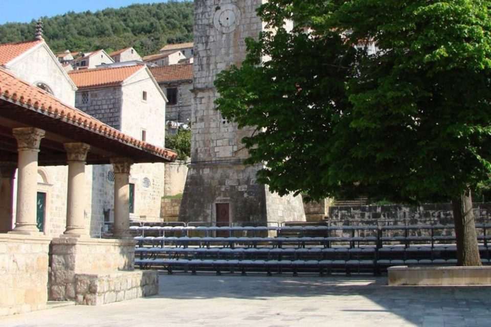 blato vodoravno