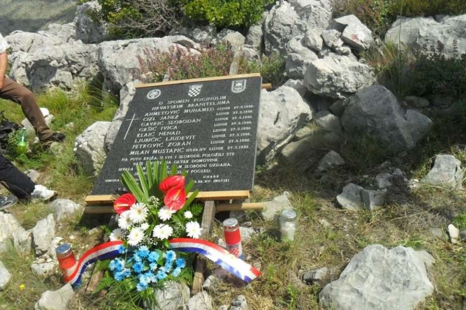 trnova obljetnica 2805