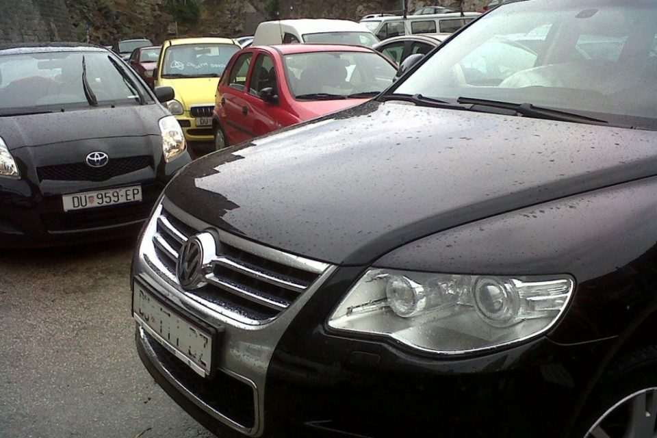 auto buza