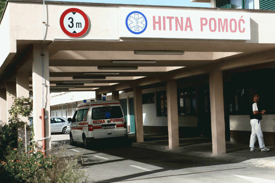 hitna pomoc 01