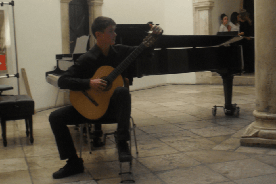 lovro barisic gitara 02
