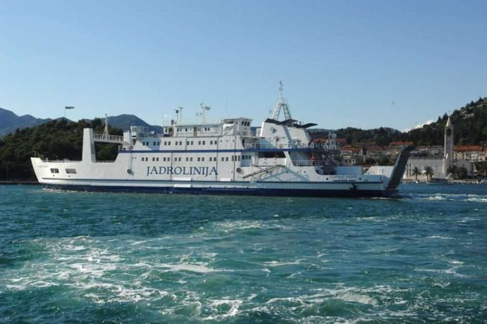 ploce trajekt074