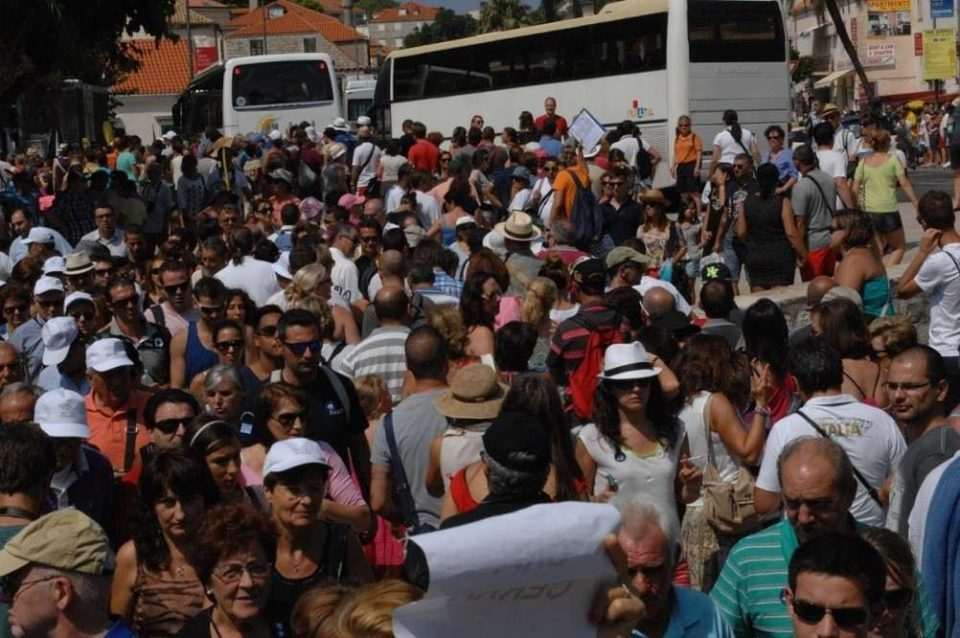 guzva turisti kruzeri 250813(36)