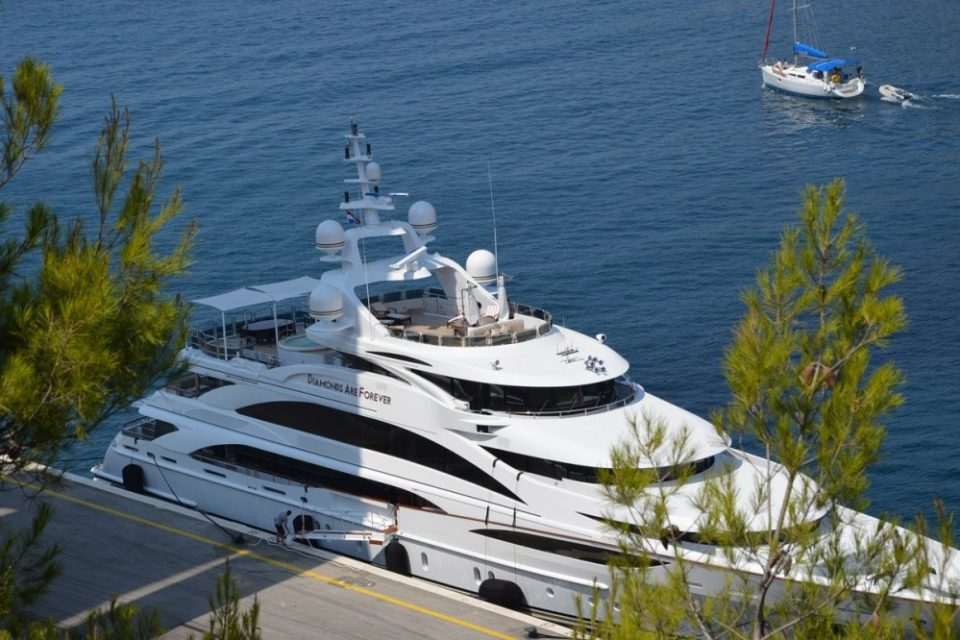 jahta diamonds10