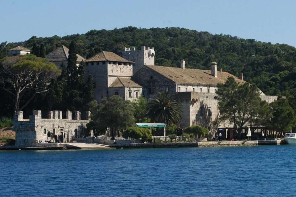 mljet2142