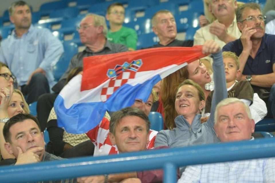 jug olympiakos273