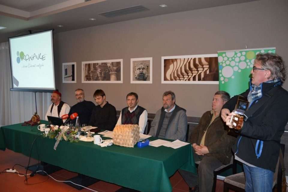 mirisi bozica konavle 111213