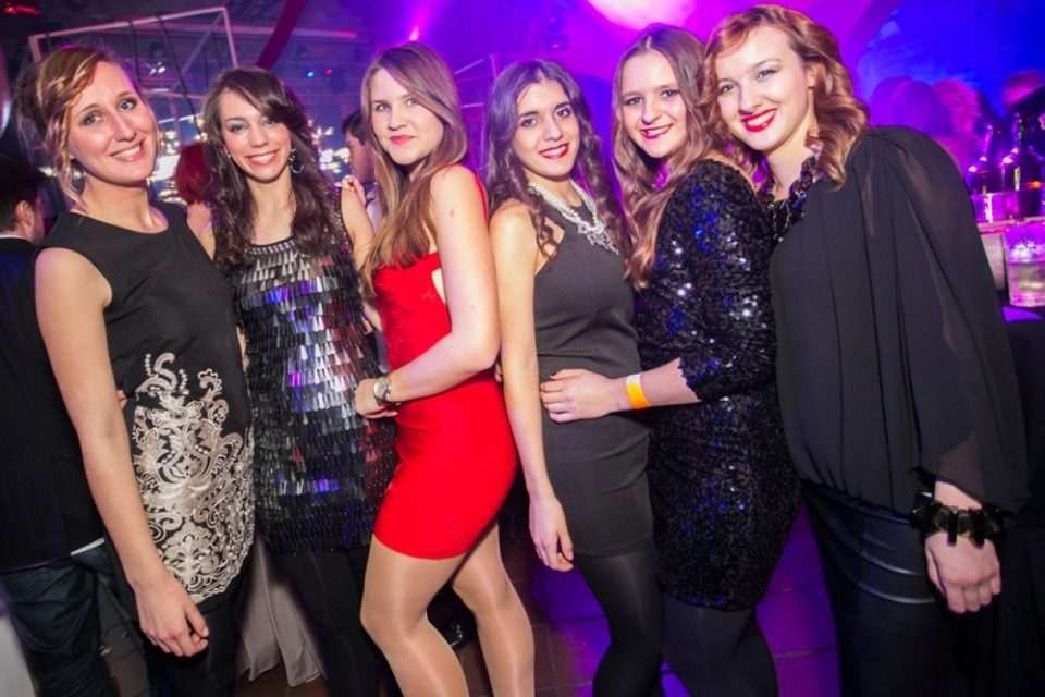 revelin docek 16