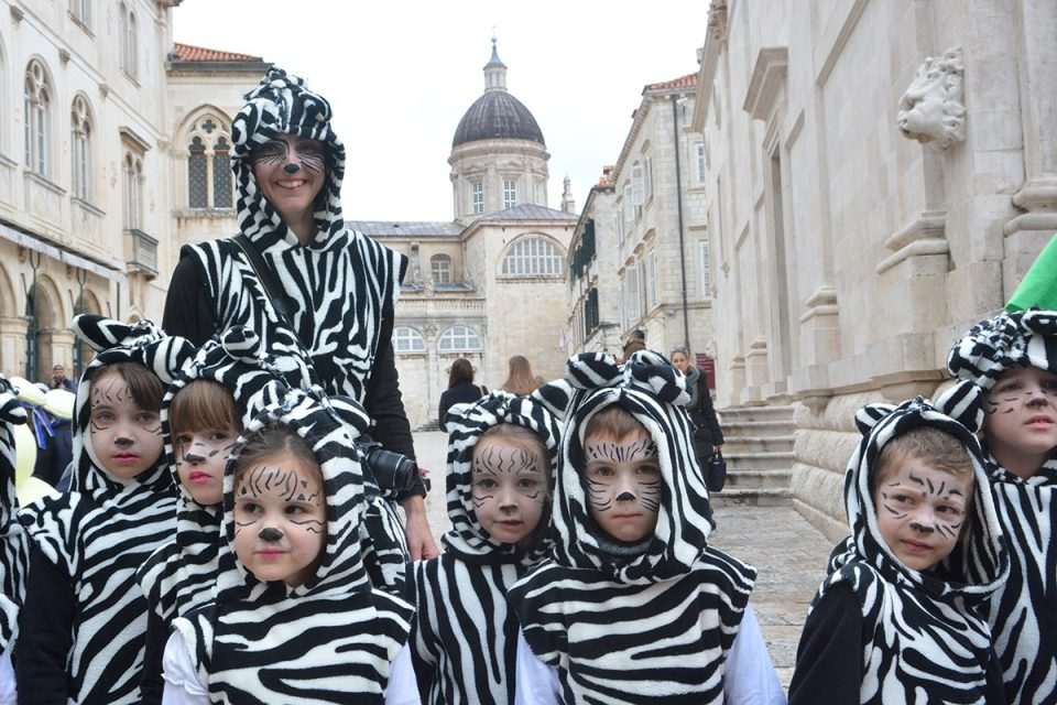 Male maškare na Stradunu 2014.
