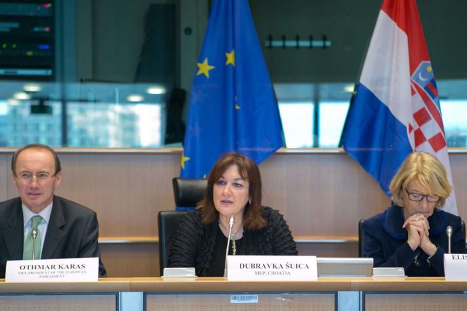 Dubravka Šuica u parlamentu
