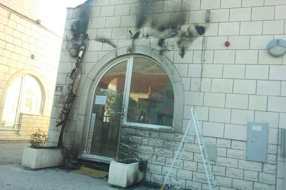Požar na poslovnici OTP banke u Srebrenom