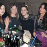 Minea, Ella i I Bee