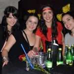 Minea, Ella i I Bee