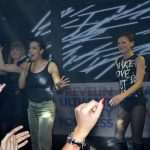 Minea, Ella i I Bee