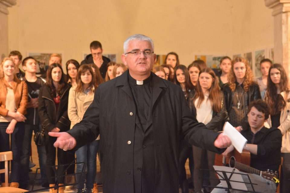 SHKM Izložba o Papi 9