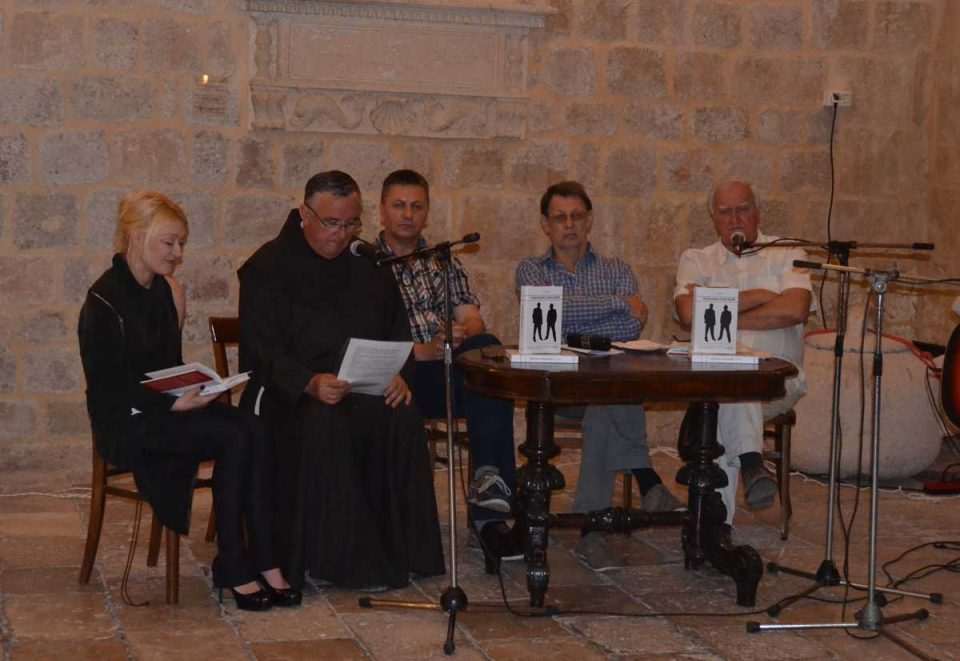 Knjiga Simic4
