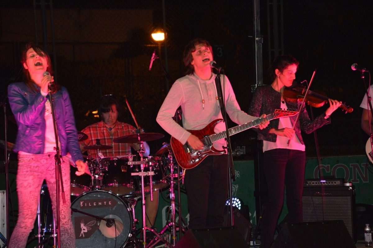 Nastup grupe Silente za Majčin dan, 11. svibnja 2014.