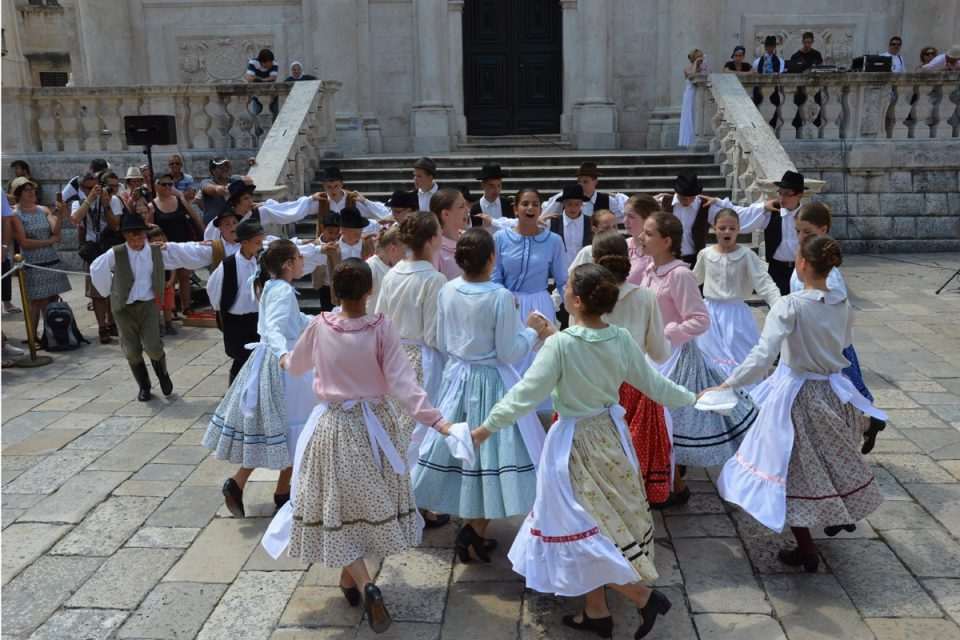 madjari folklor09