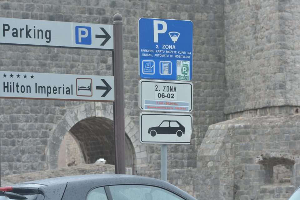 parking sanitat 5