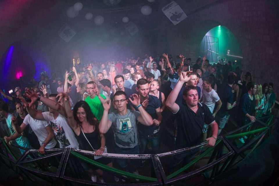 cosmic gate revelin 220814 8