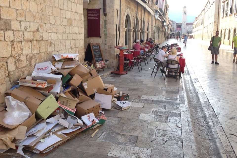 smece stradun 170814