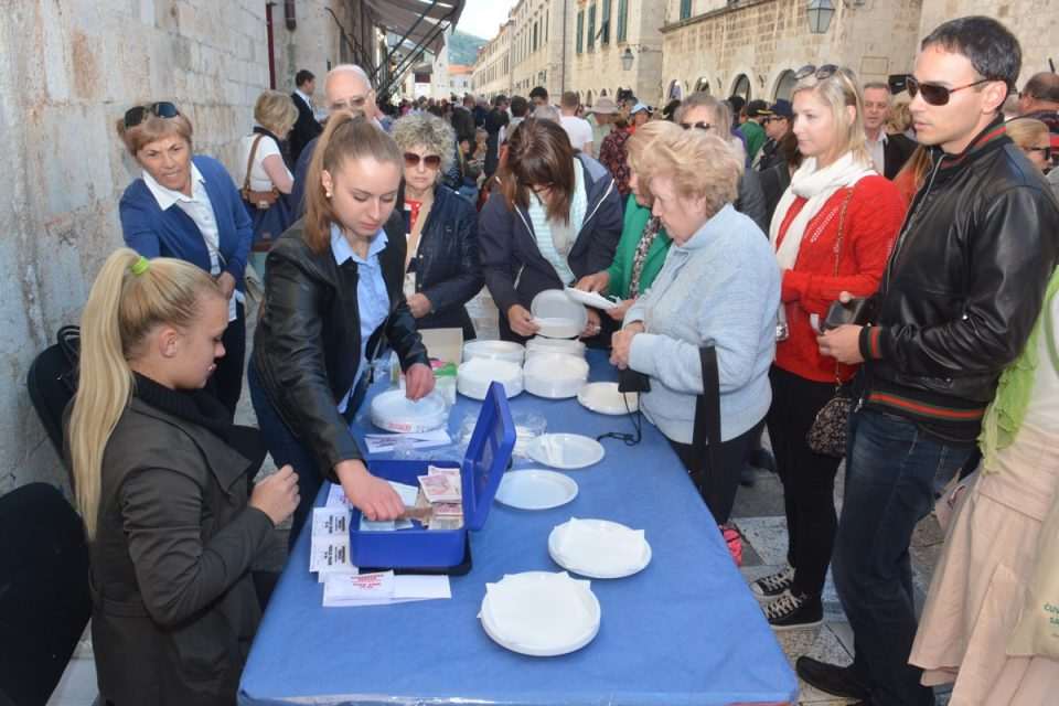 dubrovacka trpeza 2014 031
