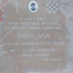 PRVI POGINULI BRANITELJ Na Osojniku otkriveno spomen obilježje Žarku Laucu 13 lauc obiljezje0001 7