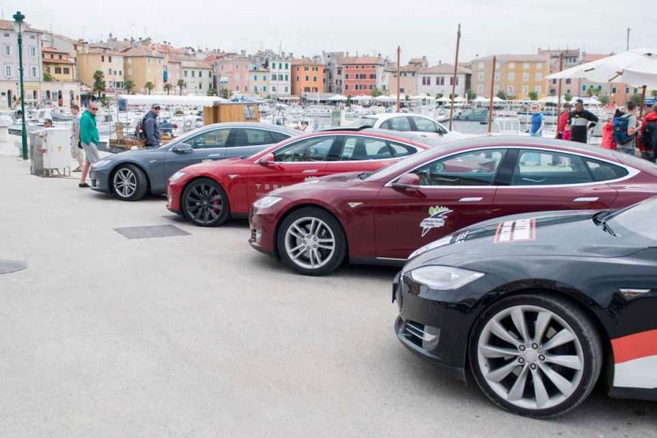 tesla rally01