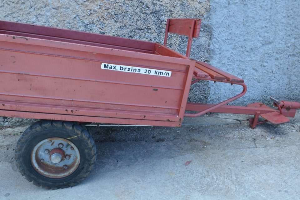 traktor kalamota003