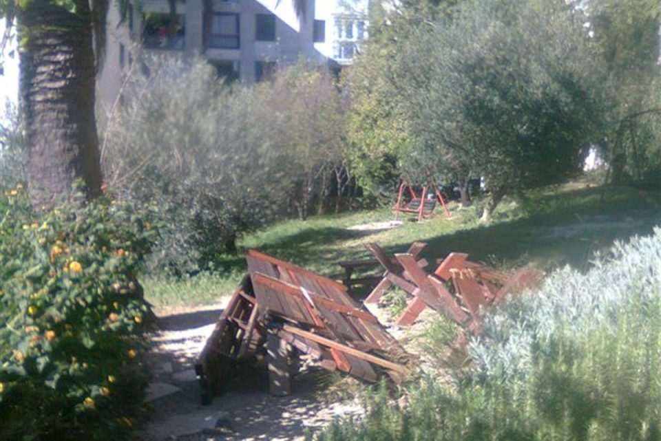 vandalizam mokosica eko omblici 191014 2