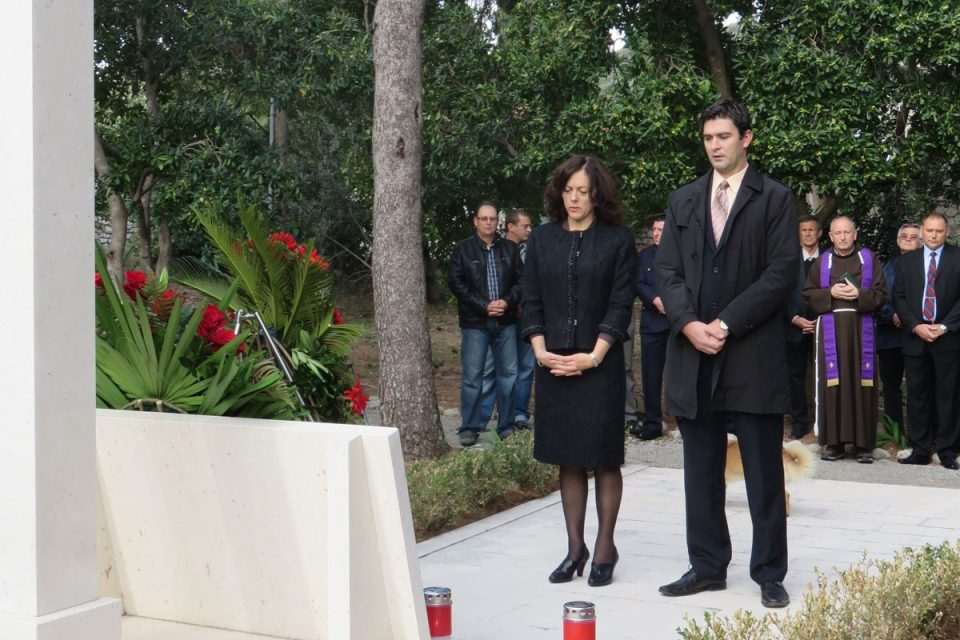 spomen ploca 01