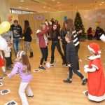 Natjecanje u puzanju i prematanju beba