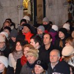 FOTOGALERIJA Pogledajte tko je sve bio na koncertu klapa Cambi i Sv. Juraj HRM na Stradunu! 31 Nastup klapa Cambi i Sv. Juraj HRM na Stradunu