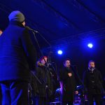 FOTOGALERIJA Pogledajte tko je sve bio na koncertu klapa Cambi i Sv. Juraj HRM na Stradunu! 44 Nastup klapa Cambi i Sv. Juraj HRM na Stradunu