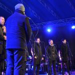 FOTOGALERIJA Pogledajte tko je sve bio na koncertu klapa Cambi i Sv. Juraj HRM na Stradunu! 45 Nastup klapa Cambi i Sv. Juraj HRM na Stradunu