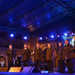 FOTOGALERIJA Pogledajte tko je sve bio na koncertu klapa Cambi i Sv. Juraj HRM na Stradunu! 5 Nastup klapa Cambi i Sv. Juraj HRM na Stradunu