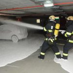 Javna vatrogasna postrojba Dubrovački vatrogasci požara garaža na Ilijinoj glavici