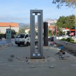 spomenik vrata od grada vlahutin 111115 3