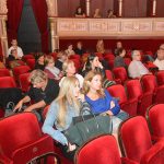 KMD Publika poslušala radiodramu 'Pusti da ti leut svira' 4 trubaduri kmd 1