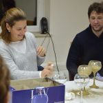 VRIJEDNI KREATIVCI IZ ŽUPE Ovako se rade pravi božićni ukrasi! 4 Bozina radionica Zupa 16