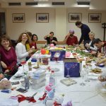 VRIJEDNI KREATIVCI IZ ŽUPE Ovako se rade pravi božićni ukrasi! 2 Bozina radionica Zupa 18