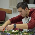 VRIJEDNI KREATIVCI IZ ŽUPE Ovako se rade pravi božićni ukrasi! 16 Bozina radionica Zupa 3