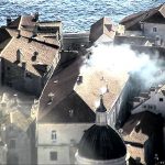 DETALJI IZ ILIJE SARAKE Požar bio u razbuktaloj fazi, primjetio ga građanin izvan zidina! 7 Pozar u Ilije Sarake 8