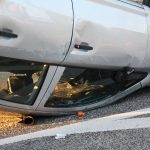 prometna ilijina glavica auto na krov 150416 13